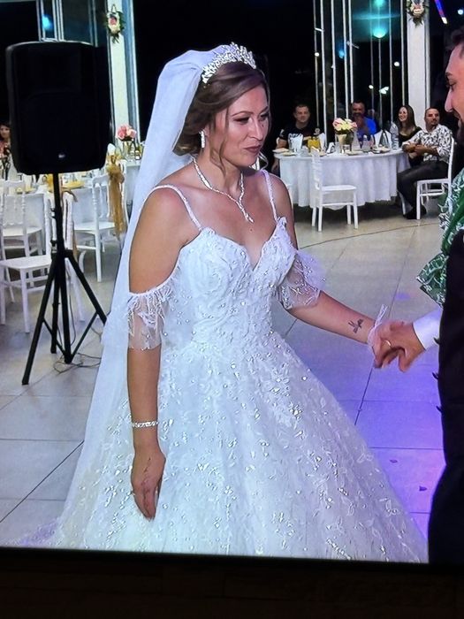 Булчинска бяла  рокля