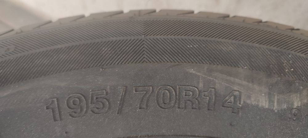 Продам шину 195/70/14
