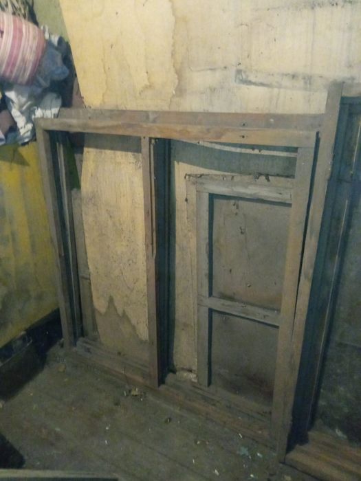 Окно (рама, оконная рама) деревянная б/у