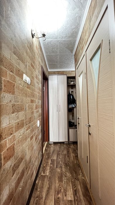 2-комнатная по Абая 104