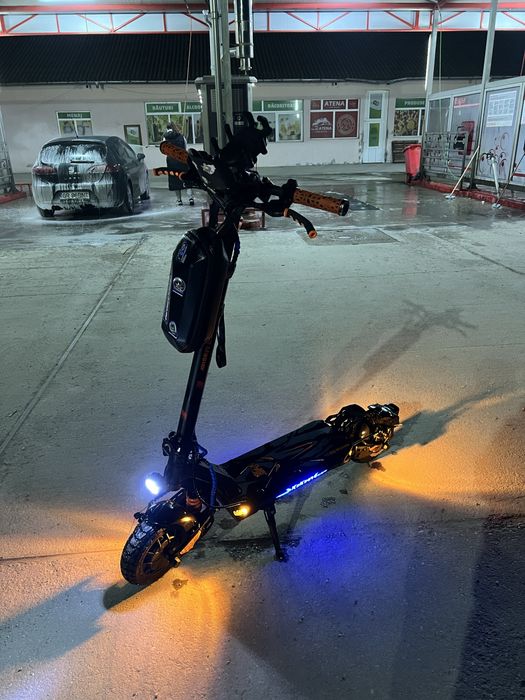 Kukirin g2 master, intretinut și TUNAT , top speed 70km\h.