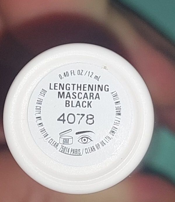 KYLIE JENNER mascara спирала