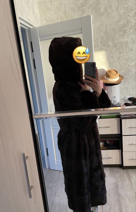 Продам норковую шубу