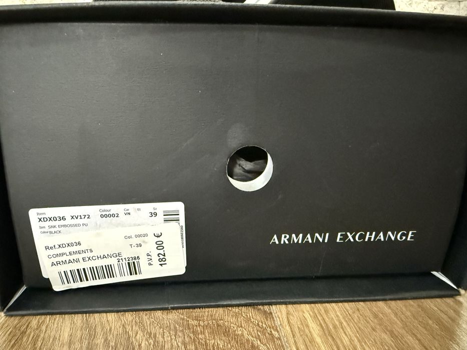 Дамски маратонки Armani Exchange – НОВИ