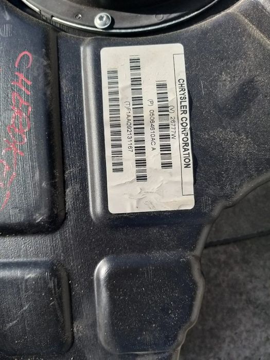 Subwoofer boxa jeep grand cherokee 4 wk wk2 05064610a 05064610ac