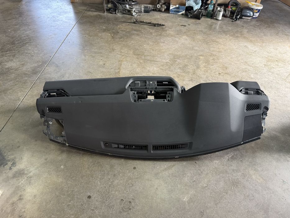 Табло за Toyota rav4 (TOYOTA RAV4 2019/2024) шито табло