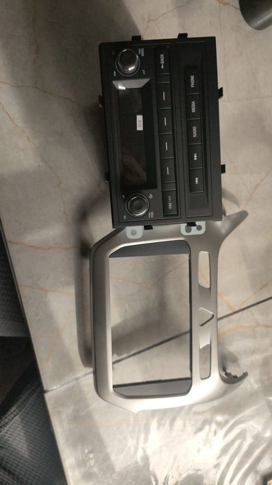 Штатный магнитофон