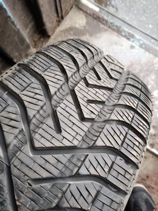 Vând roți și cauciucuri