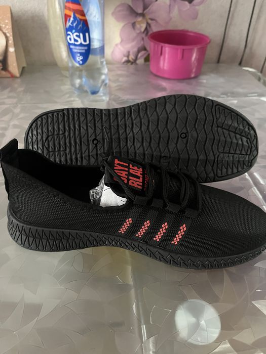 Кроссовки мужские