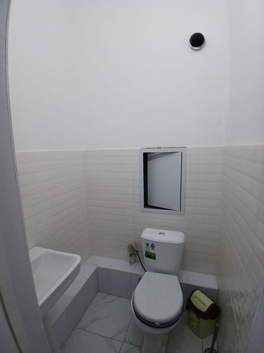 Kivartira sotiladi Gishtli 2 honali yangi zo'r