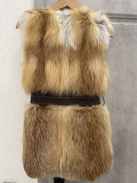 Продам лисью жилетку