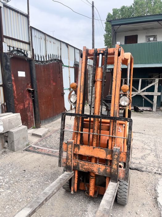 Вилочный погрузчик Toyota