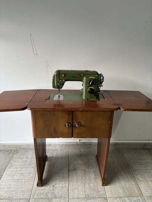 Masina de cusut Anker