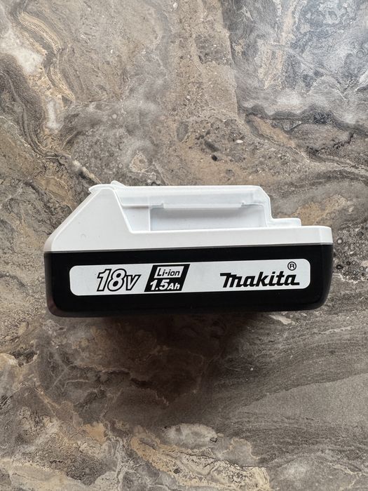 Makita JV183D 18V fierăstrău pendular nou + baterie + încărcător