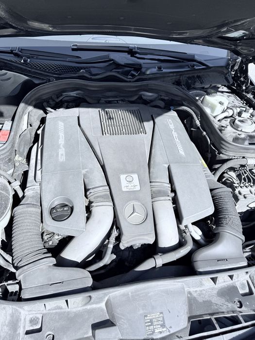 Mercedes-Benz E63 AMG S W212