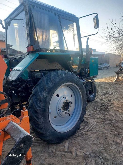 МТЗ 80 трактор сотилади