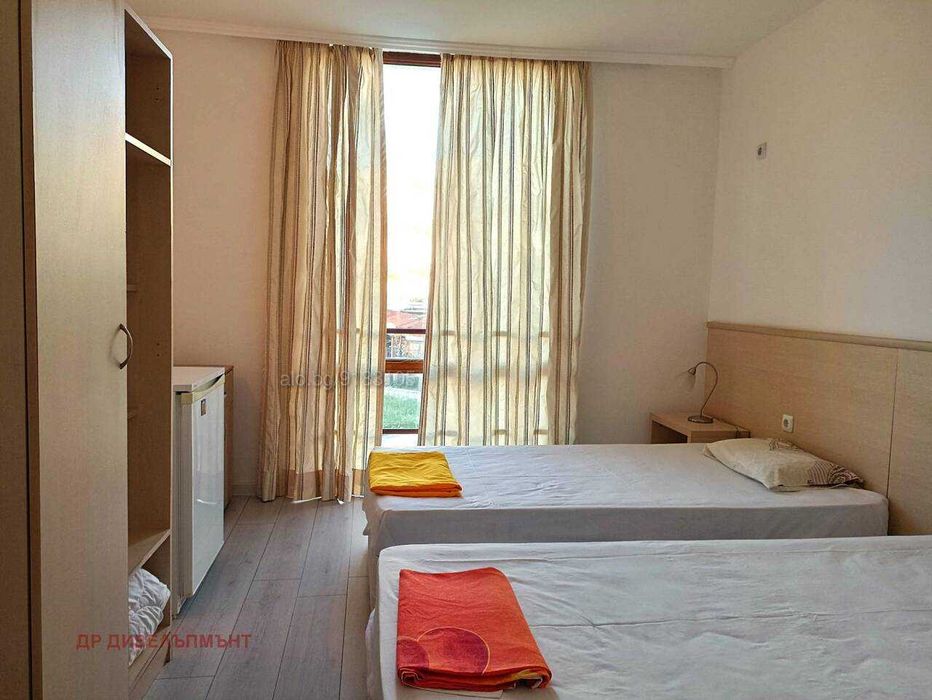 Дава се под наем Тристаен апартамент в к.к. Слънчев бряг - 104 кв.м за 255 € - Снимка #11