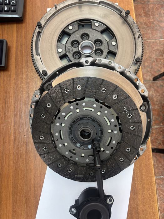 Kit ambreaj volanta cu masa dubla Vw Passat Golf 2.0 tdi