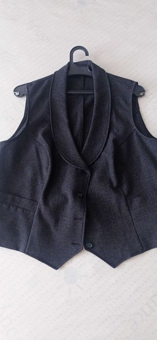 Връхни дамски дрехи