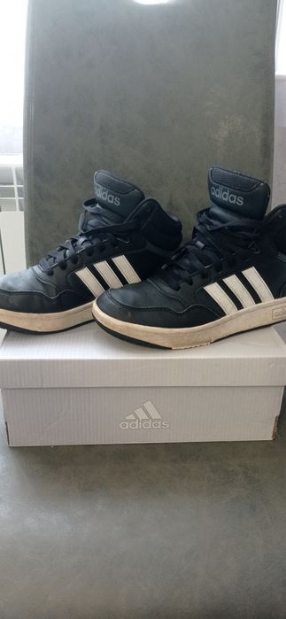 Детски маратонки Adidas номер 36