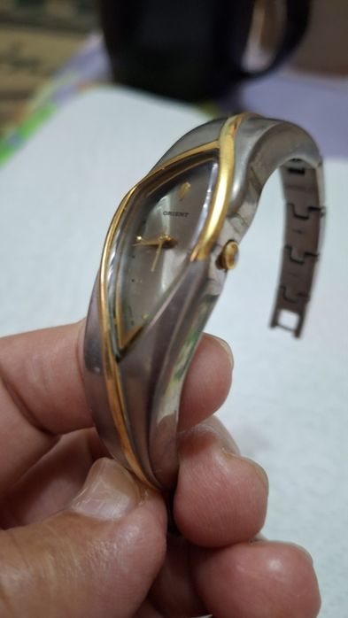 Часы наручные женские японские