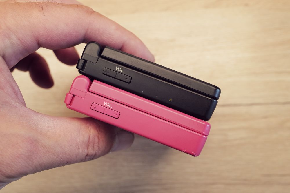Consola Nintendo DS i Black portabila stare perfecta estetica