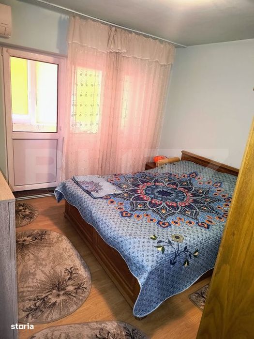 Apartament cu 3 camere, decomandat, 66 mp, etaj 4 - Dej — fotografia 3