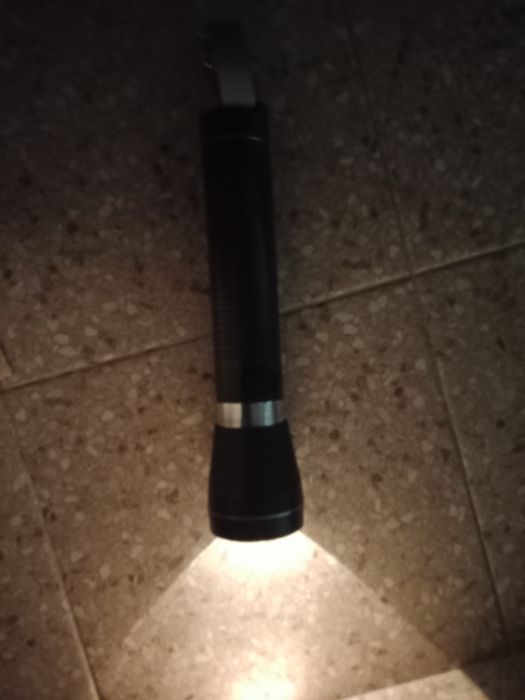 Продам фонарик Energizer