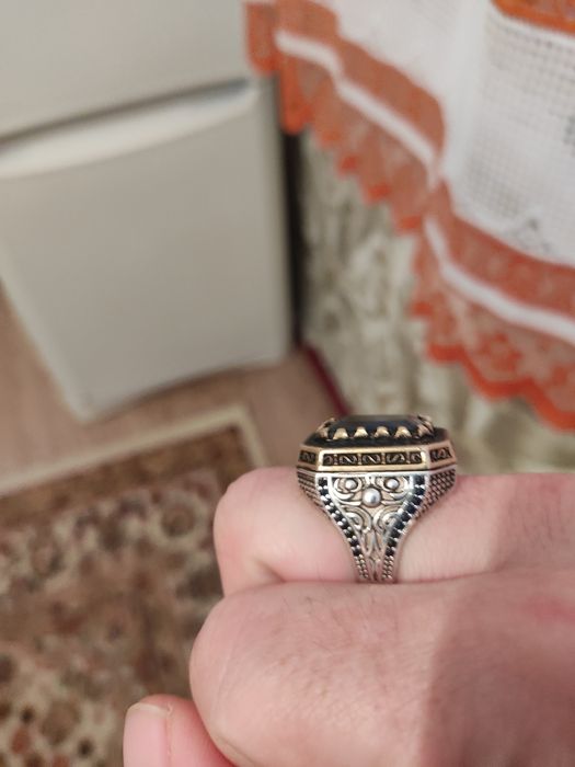 Продам серебряные мужской перстень