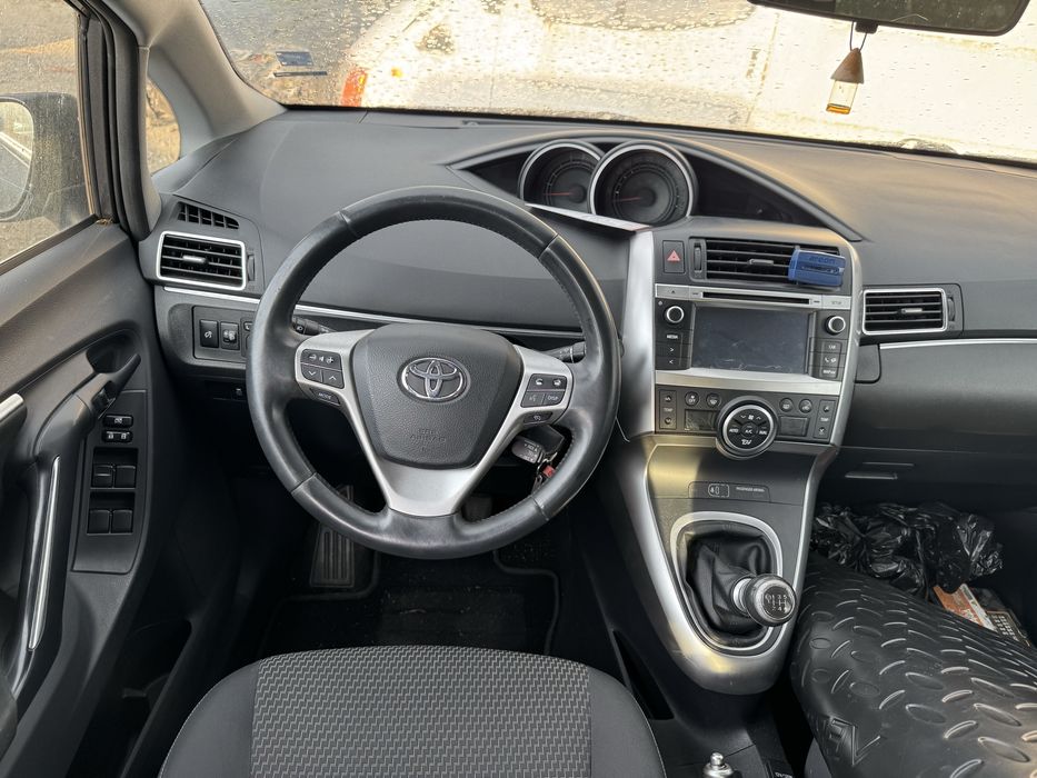 Toyota Verso 1.6D-4D 112hp 2015г На Части