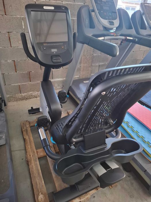 Precor RBK 885 Recumbent Bike P82 Touch Display