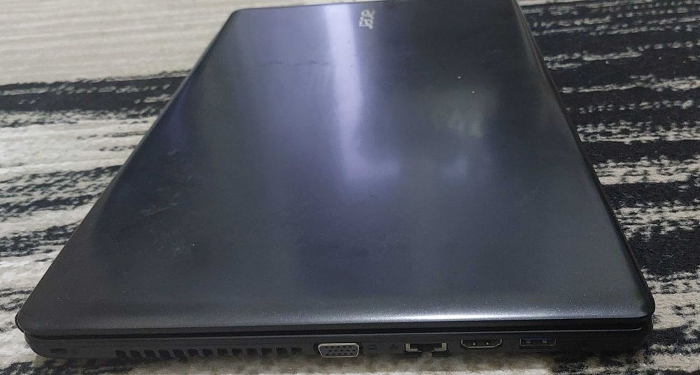 Acer i5 notebook sotiladi