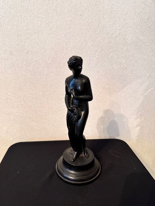 КАСЛИ статуэтка Венера