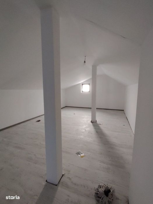 Casa 160 mp utili, 400 mp teren, Bucium