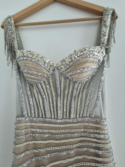 Rochie Ylenne – stare impecabilă – 900 lei (negociabil)