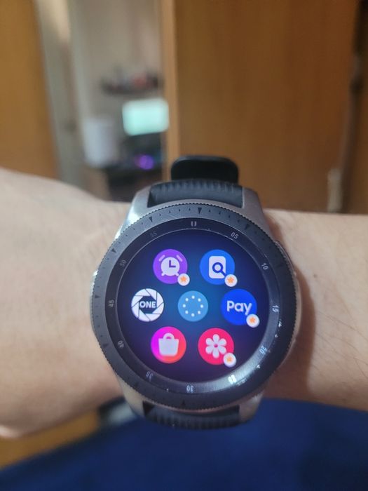 Смарт часы Samsung Galaxy Watch
