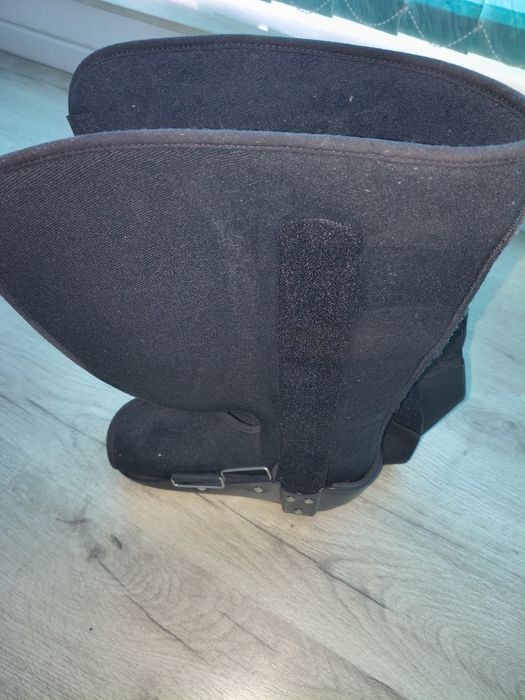 Vand orteza pentru glezna