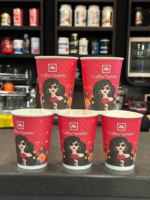 Стаканы , одноразовые бумажные