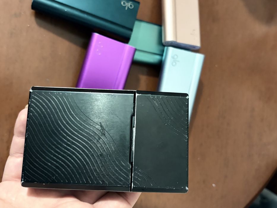 Dispozitive glo plus o tabachera