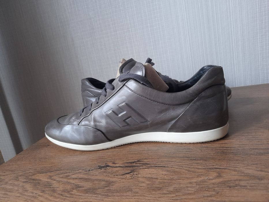 HOGAN мъжки обувки 42 номер.