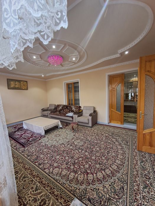 Самарканд Дарвоза Беш лола кучада 2,55 сотиз тайёр ховли сотилади.