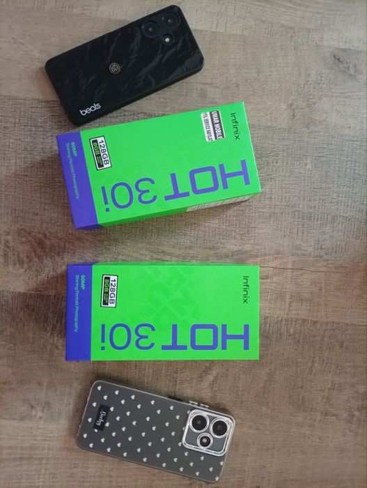 Telefonlar sotiladi
