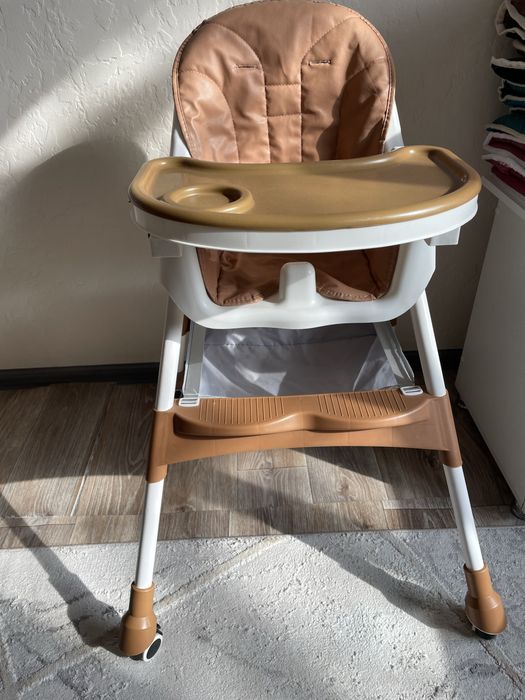 Детский столик для кормления