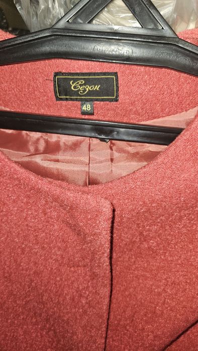 Продам пальто новое