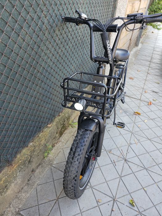 Електрически Сгъваем велосипед Fat bike с палец газ и подпомагане с педали. На 800км