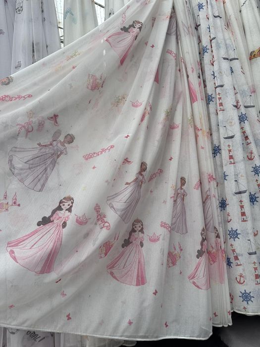 Нови модели платове тънки пердета за детска стая