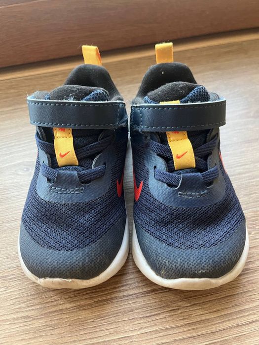 Детски обувки - различна номерация и модели