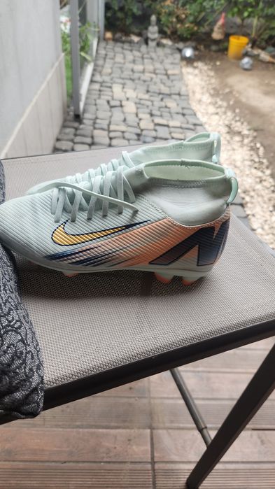 Ghete fotbal Nike mercurial