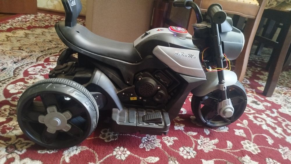 Yoshbolarlar uchun motobike 3-4 va 5 yoshli bolalar uchun