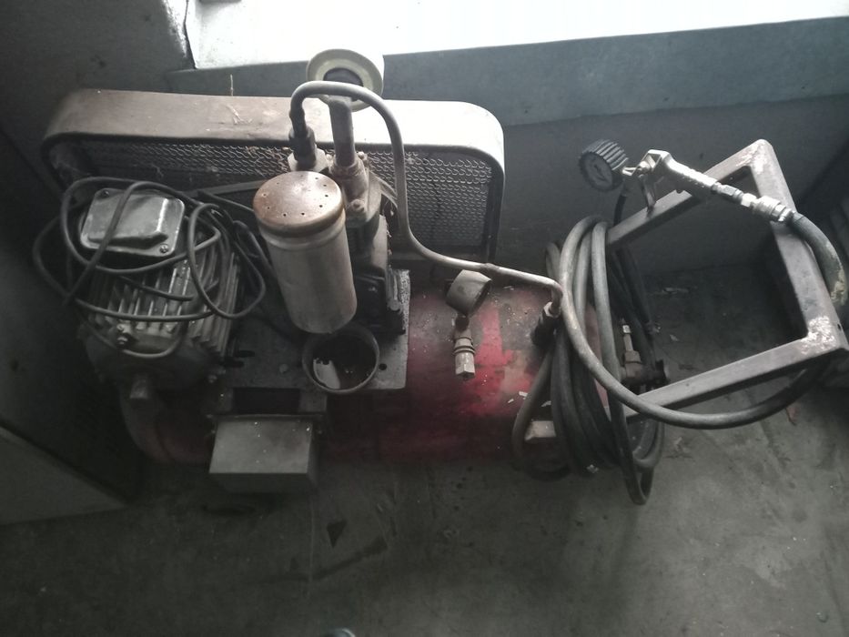 Продам компрессор